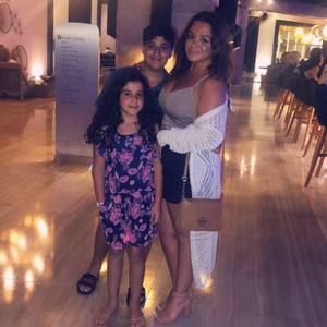 Meet your Posher, Rena